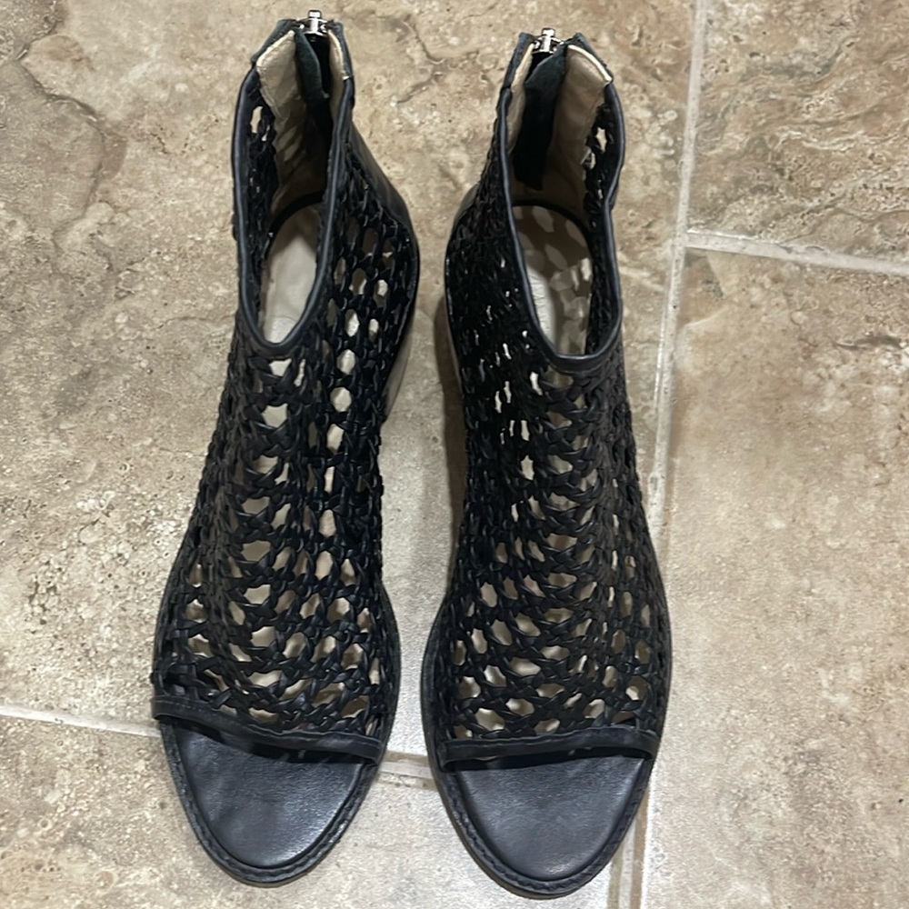 Stunning Zimmermann lattice leather open toe booties size 39